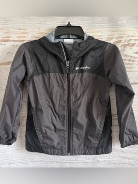 Columbia Glennaker Grey Windbreaker/Rain Jacket with Black Accents